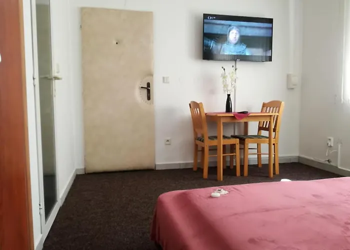 Dj-penzion Pensión Vracov