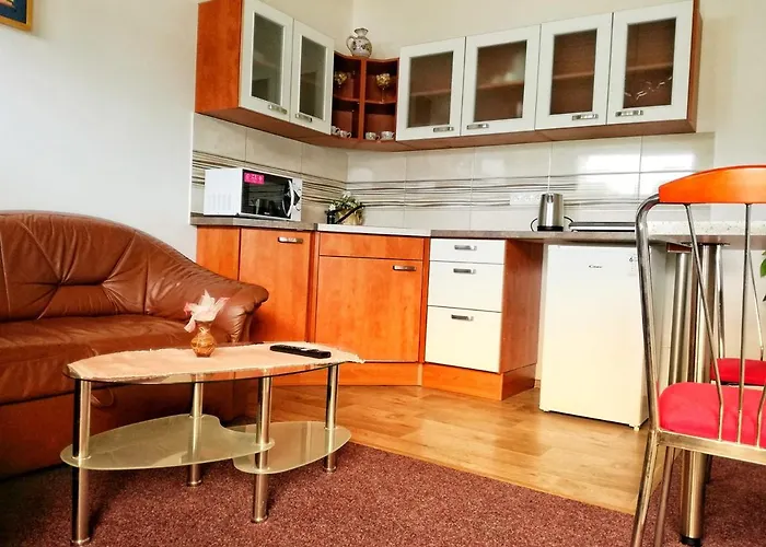 Pensión Dj-penzion 3*