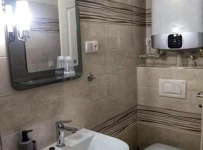 Dj-penzion Pensión 3*