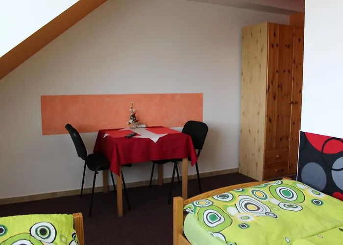 Pensión Dj-penzion 3*